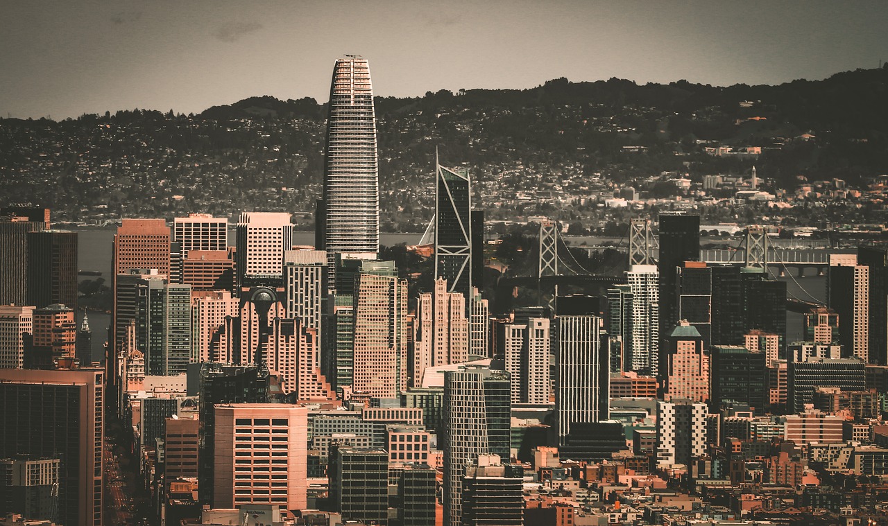 正悄然降临 正悄然降临